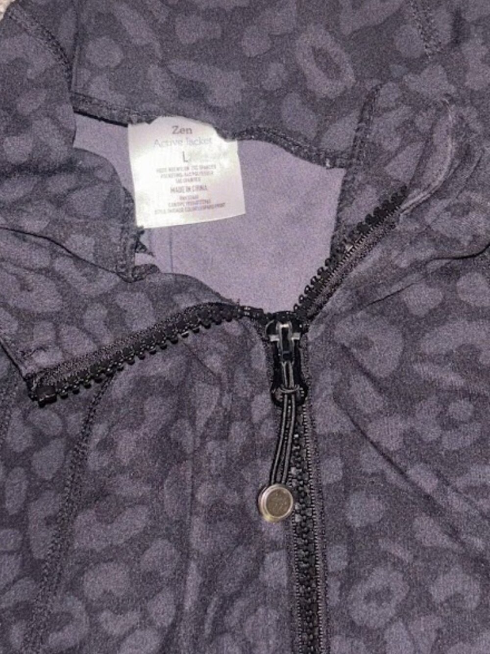 Member's Mark Ladies Zen Zip Up Semi-Fitted Active Jacket – Black/Gray Leopard - Picture 4 of 7